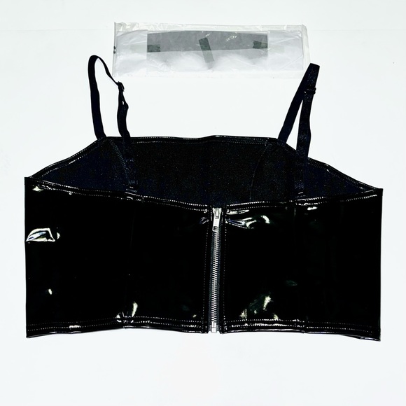 Blackmilk Batwing PVC bustier crop top black faux latex bats Halloween - size L - Picture 4 of 11